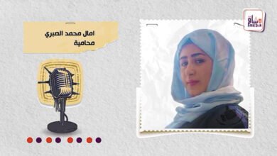 صورة النساء.. معاناة وكفاح من أجل أزواجهن